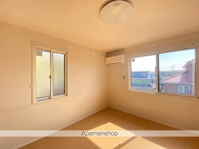 シャインポート屋島IIIの内装写真