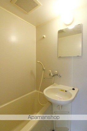 フォレスト三番町[1R/27.14m2]のバス