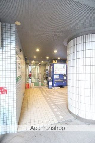 札幌19Lビルの玄関写真
