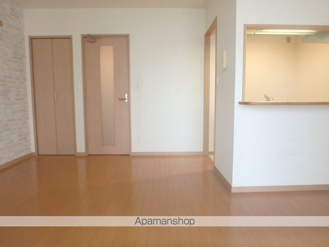 ポラリスIIの内装写真