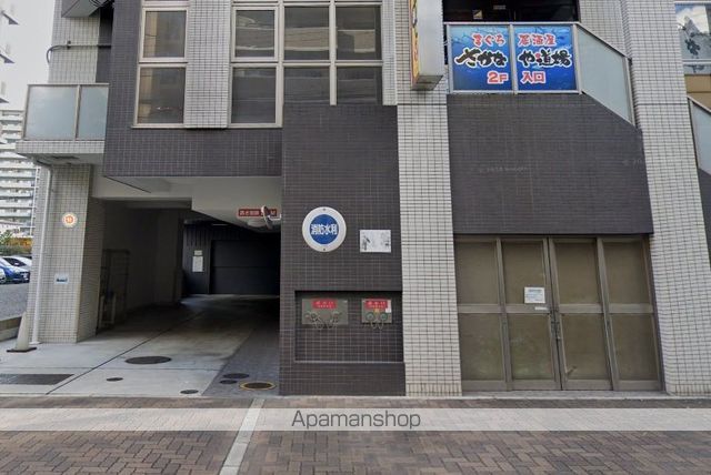 レジュールアッシュ尼崎駅前の玄関写真