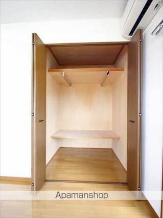 インペリアル持田[1K/33.6m2]の収納