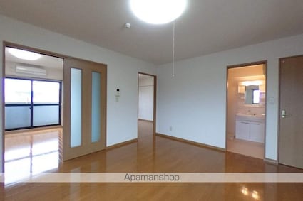 うめビル[2LDK/56.1m2]のリビング・居間