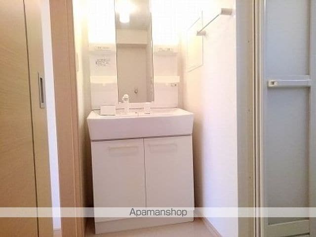ファミール中野 IIの内装写真