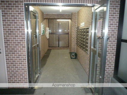 アートプラザユー[1K/28.67m2]のエントランス3