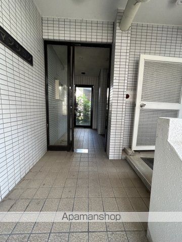 三篠北パークマンションの玄関写真