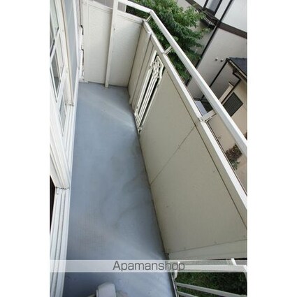 パトラハウス小金井[2K/35.74m2]のバルコニー