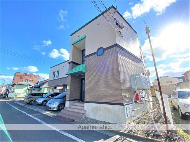 メゾンパークサイドの外観写真