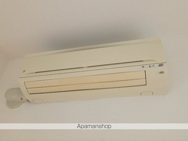 GENESEUMEDAKITAPROUDIAの内装写真
