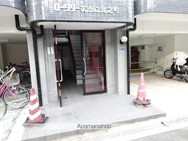 ロータリーマンション香里北之町の玄関写真