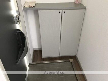 ウィン岡山[2LDK/60.35m2]の玄関