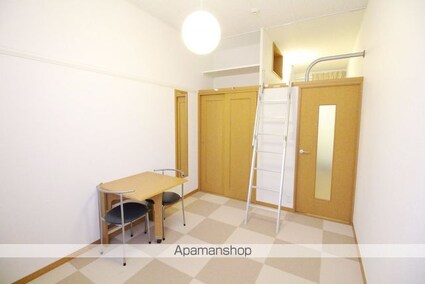 レオパレスビューテラスフジミ[1K/19.87m2]のリビング・居間2