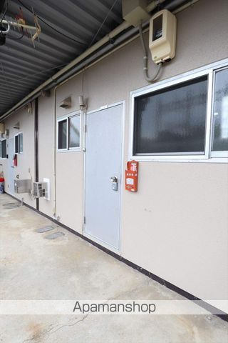 第二山和荘の玄関写真
