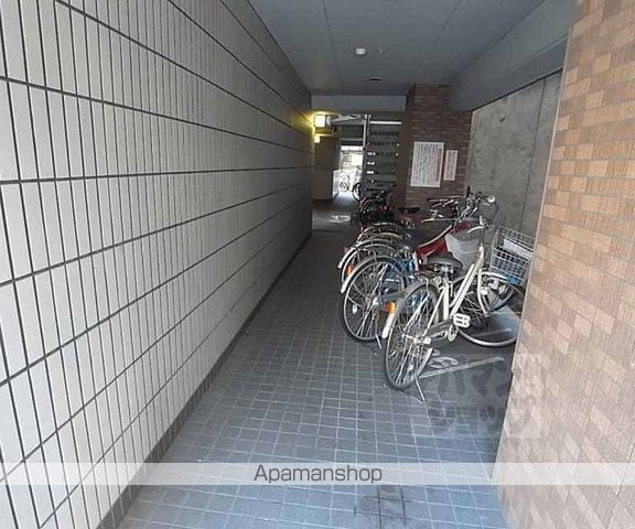 エクセレント御所西の玄関写真