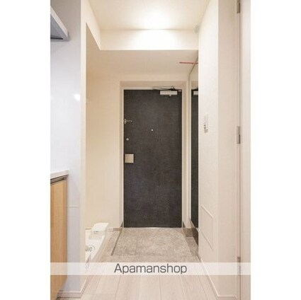 コンフォリア・リヴ横浜平沼[1K/21.12m2]の玄関