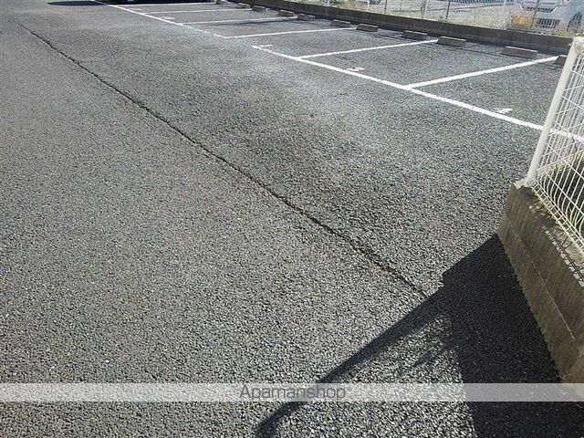 レオパレスパストラル[1K/31.05m2]の駐車場