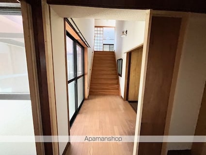 鳥居本町一軒家[6DK/142.28m2]の内装4