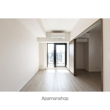 ＬａＳａｎｔｅ　上野[2LDK/42.2m2]のリビング・居間