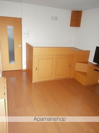 レオパレスフルール[1K/28.02m2]のリビング・居間1