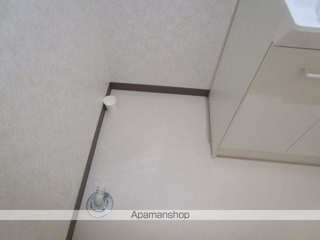 リネール川下の内装写真