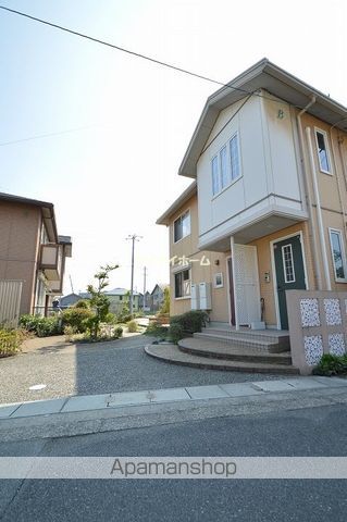 アン・ジュール B棟の外観写真