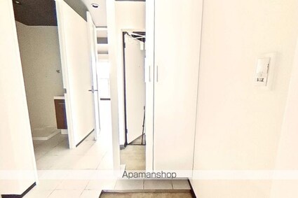 ファースト[1LDK/37.65m2]の玄関