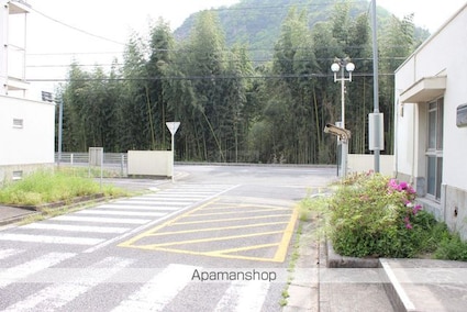 ヴィラナリー本郷２[1LDK/38.46m2]のエントランス