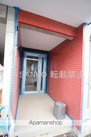 プレミアシティ元町・IIの玄関写真