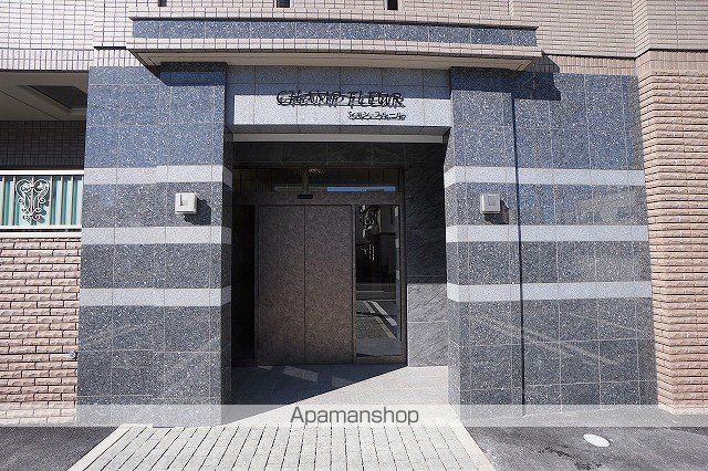 シャン フルールの外観写真