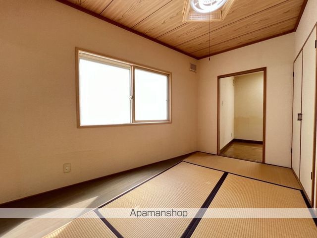 函館市 2階建 築59年の内装写真