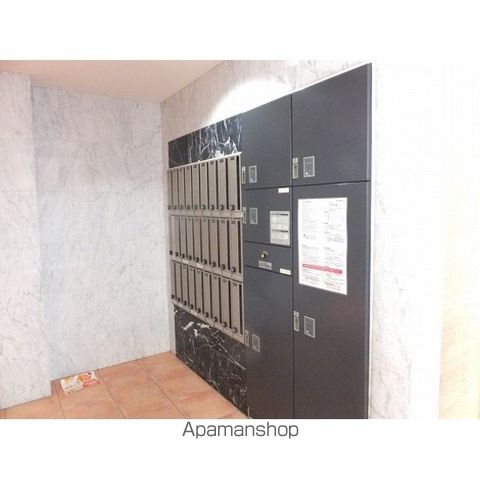 ユニロイヤル九段南[1K/40.09m2]の外観4