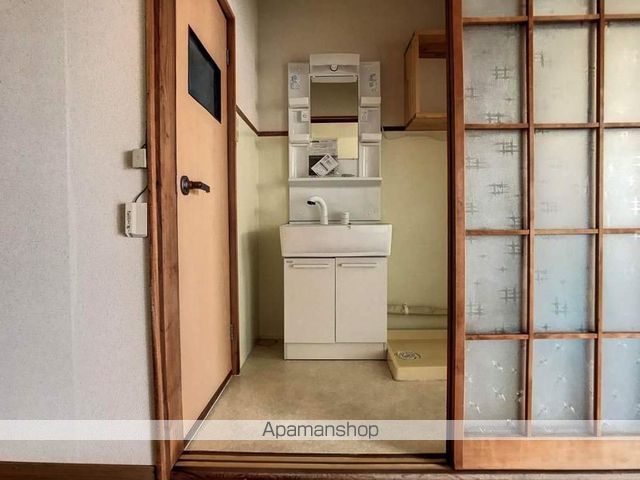 元町アパートの内装写真