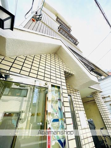 シャルマン中宮の外観写真