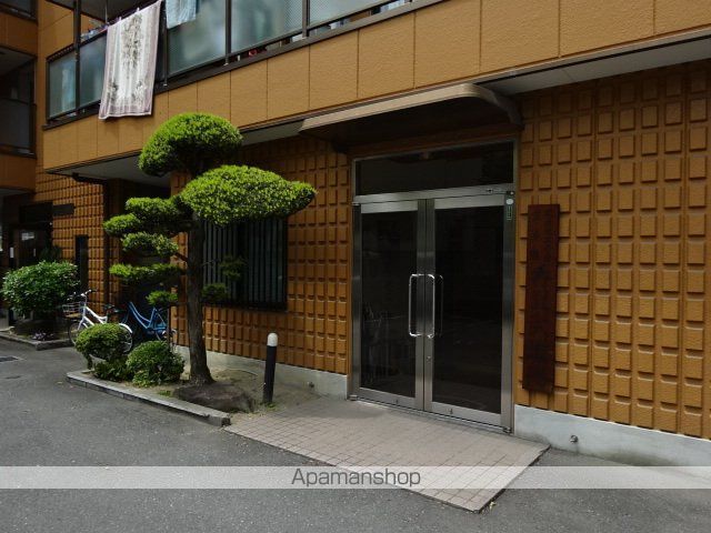 アビタツィオーネ香里園の玄関写真