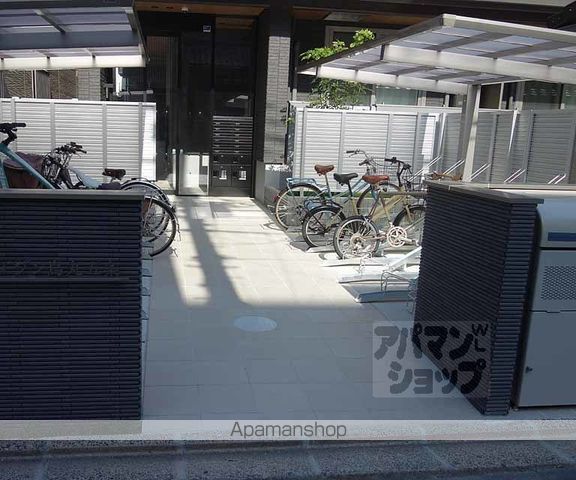 シャーメゾン烏丸五条の外観写真