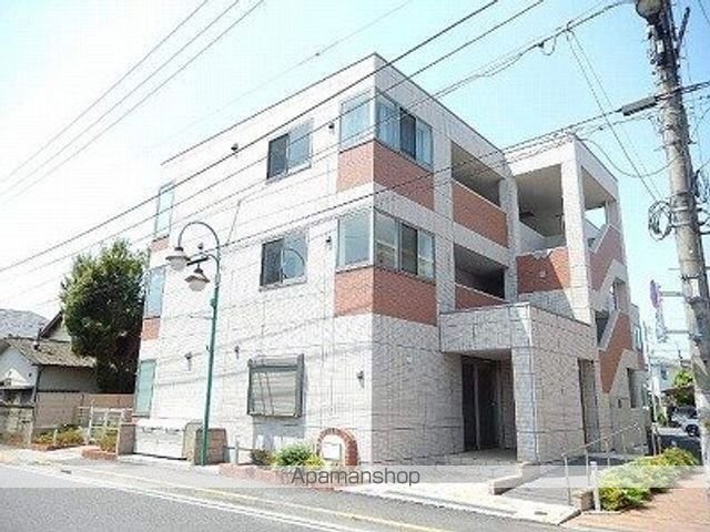 リヴィエーイルの玄関写真