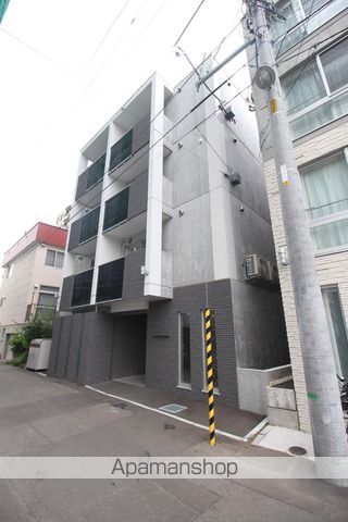 ブランシャールチェレステ鳥居前の外観写真