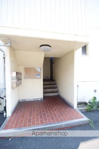 操南ハイツの玄関写真