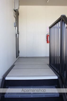 セジュール岡本　Ｄ棟[2DK/50.12m2]のエントランス2