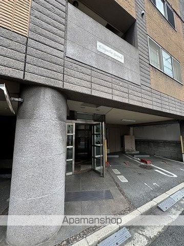 金屋町グランデの玄関写真