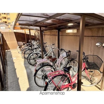 シティライフ覚王山[1K/22.5m2]の駐車場