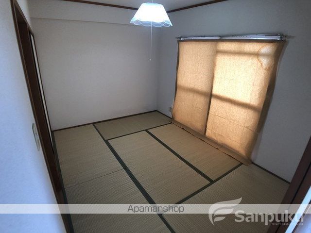 ハイツ南松山の内装写真