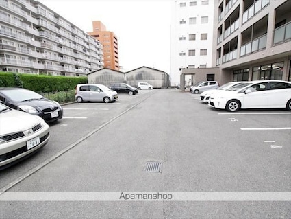 サンライト竹原[2DK/44.82m2]の駐車場2