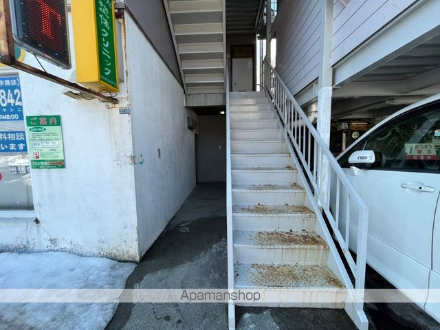 ハッピーハイツの玄関写真