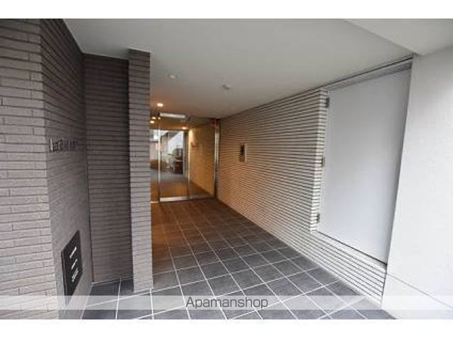 LA CASA 京橋の玄関写真