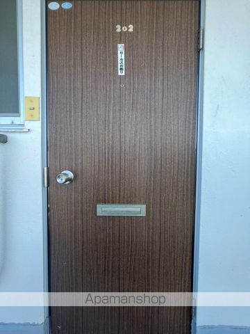 吉尾コーポの玄関写真