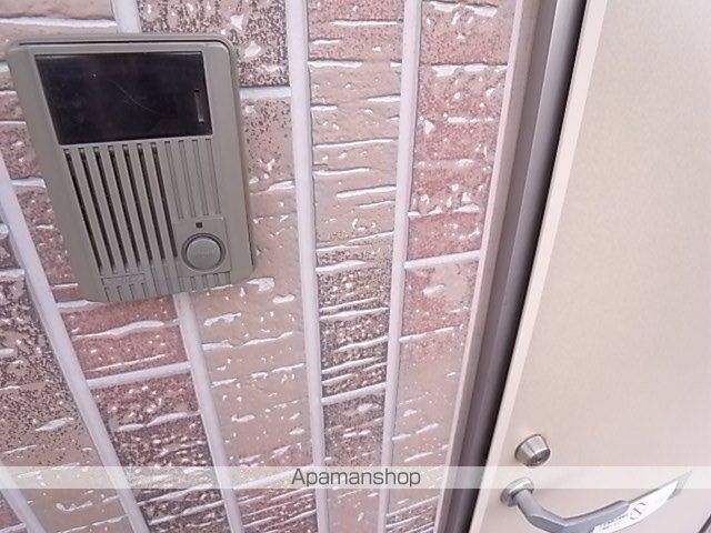 ソレーユ中野町の玄関写真