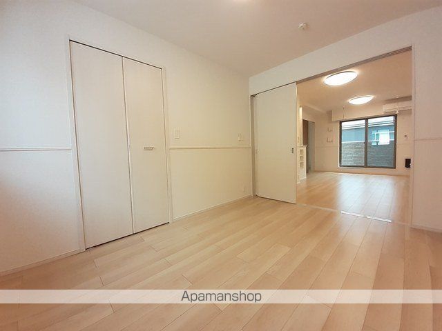 オイコスオニロ田井の内装写真