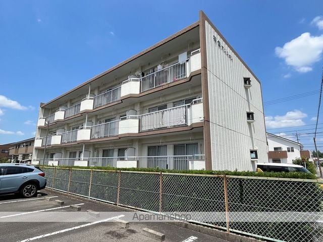 神領マンションの外観写真