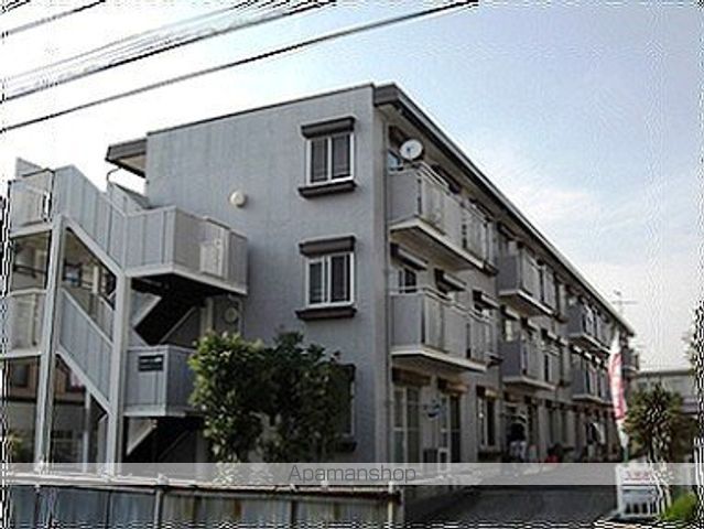 ファミーユ関野の外観写真